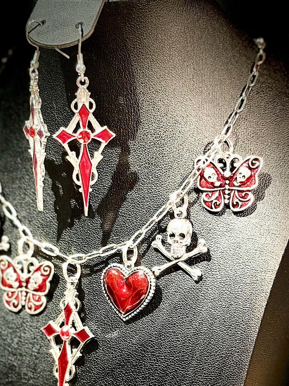 Red Enamel Gothic Charm Necklace & Earring Set - Picture 4 of 5